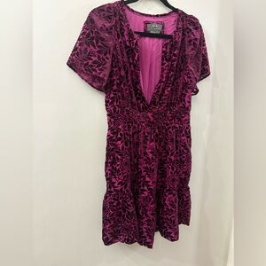 Anthropologie Magenta dress with Velvet floral Detail dress- small- has pockets